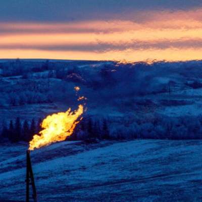 US Shale Producers Seeking to Boost Oil Production Through Re-Fracking